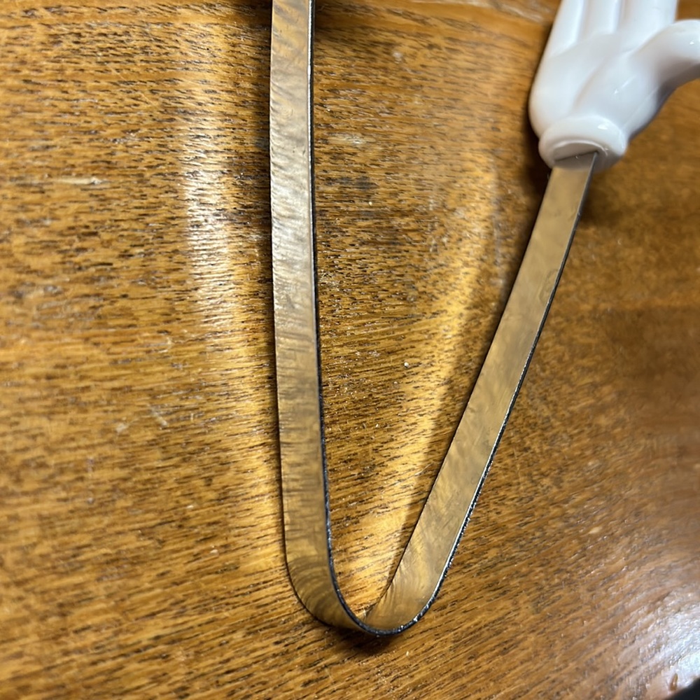 Host pick! 🎉 Walt Disney vintage Mickey Mouse hands kitchen tongs - Picture 6 of 7